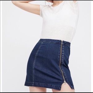 *NEW* FREE PEOPLE JOSIE WASH JEAN MINI SKIRT